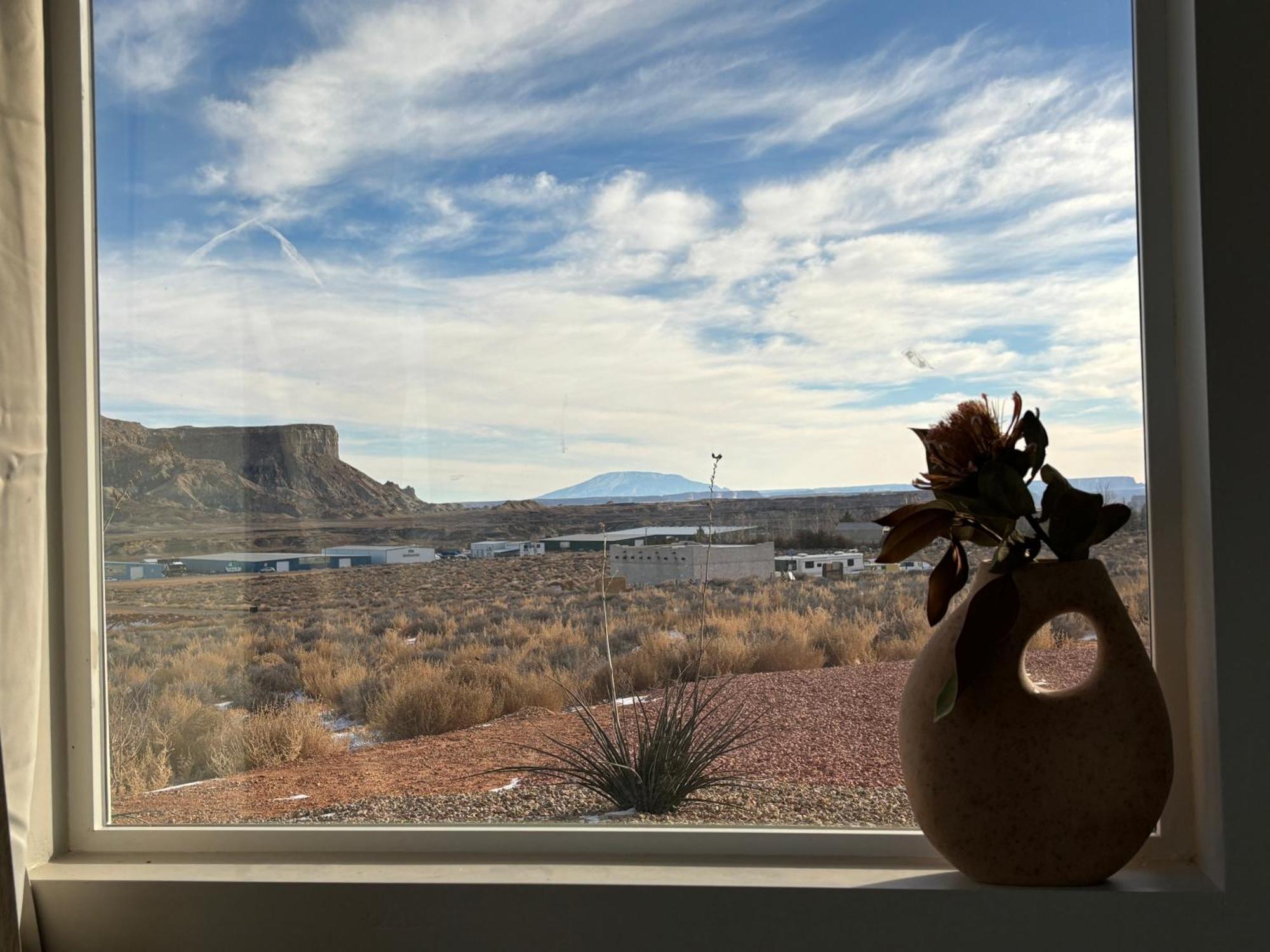ביג ווטר Calming Canyon Sanctuary With Grand Mesa Views מראה חיצוני תמונה