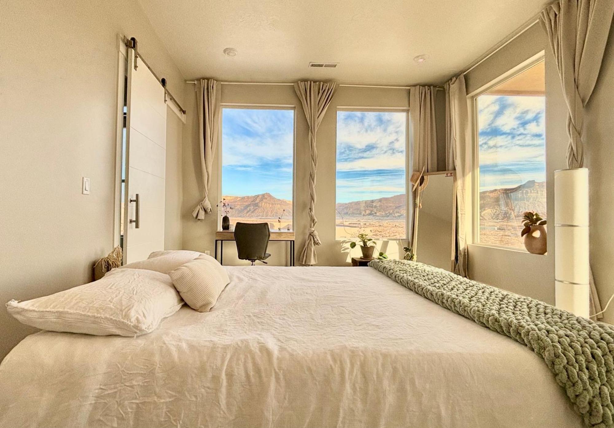 ביג ווטר Calming Canyon Sanctuary With Grand Mesa Views מראה חיצוני תמונה