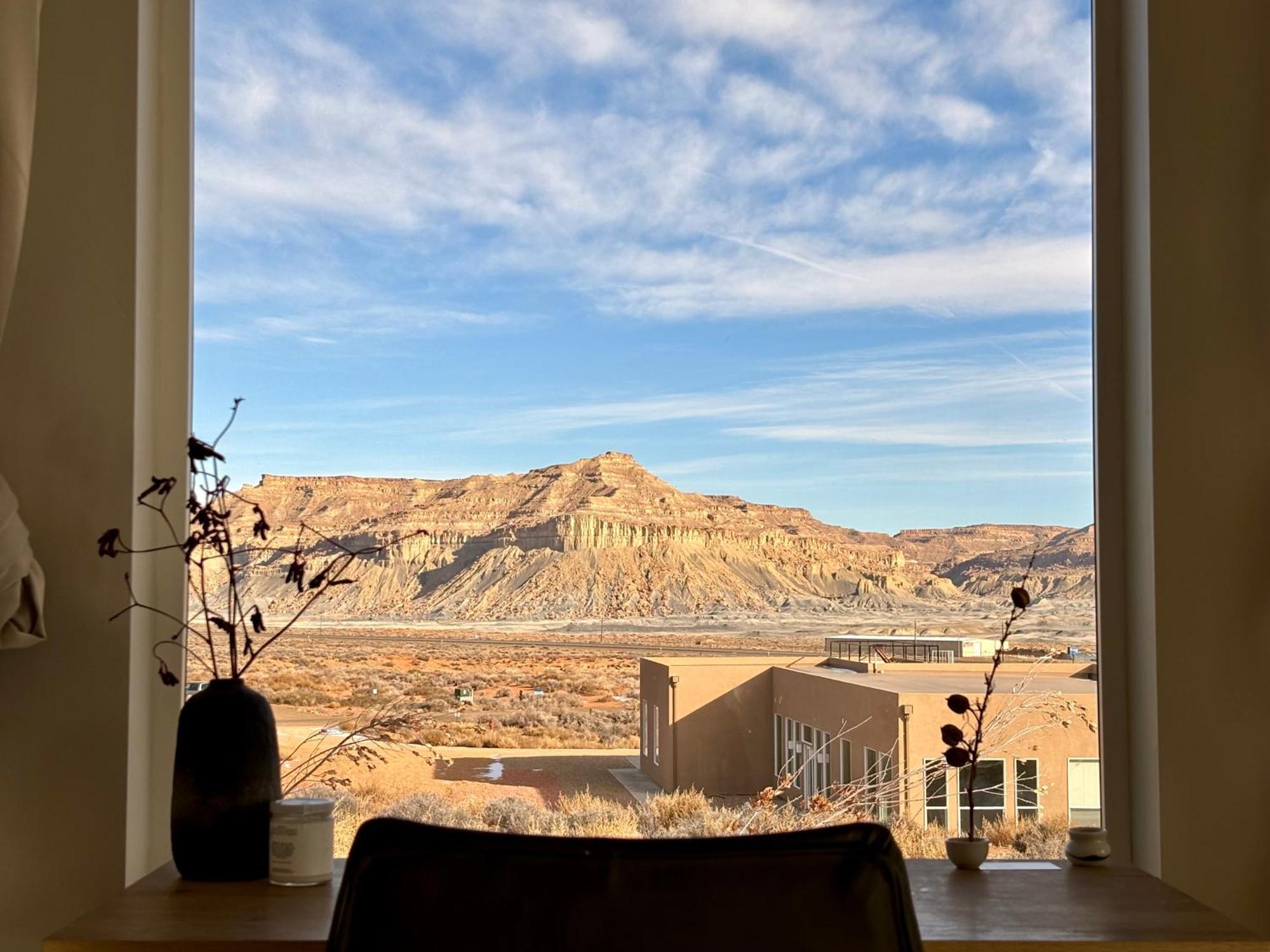 ביג ווטר Calming Canyon Sanctuary With Grand Mesa Views מראה חיצוני תמונה