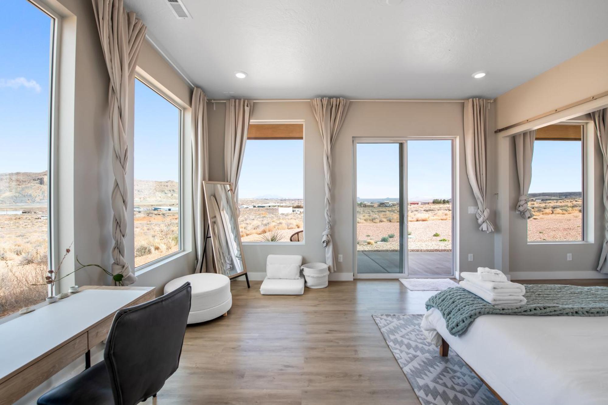 ביג ווטר Calming Canyon Sanctuary With Grand Mesa Views מראה חיצוני תמונה